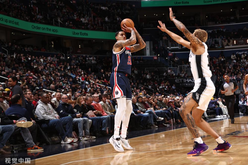 她的击球风 她的击球风